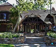 A photo of a house at the Neverland Ranch