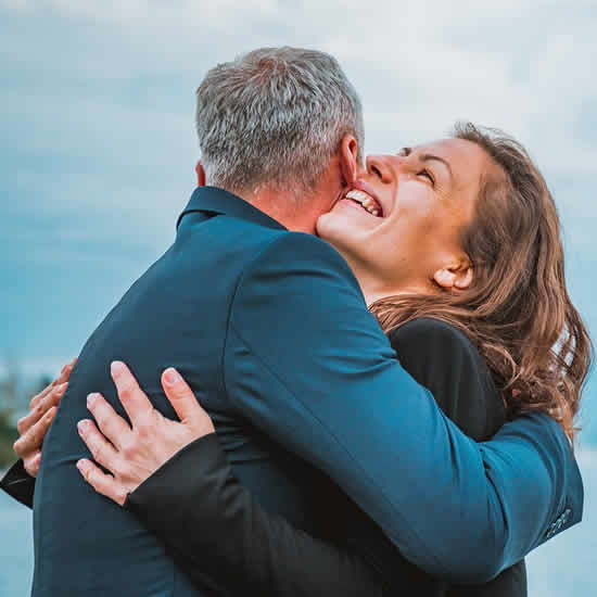 reunite-reconnect-find-loved-ones-searchusapeople